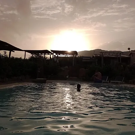 Cuccuru Relax - A Iun Q9882 أروسييْ