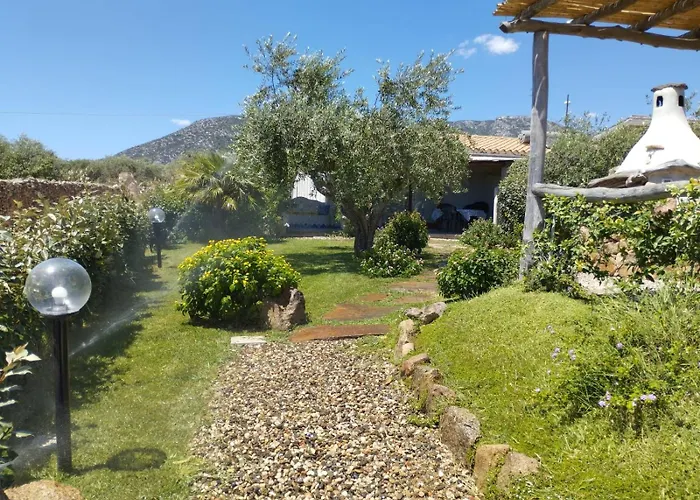 Cuccuru Relax - A Iun Q9882 Vakantiehuis